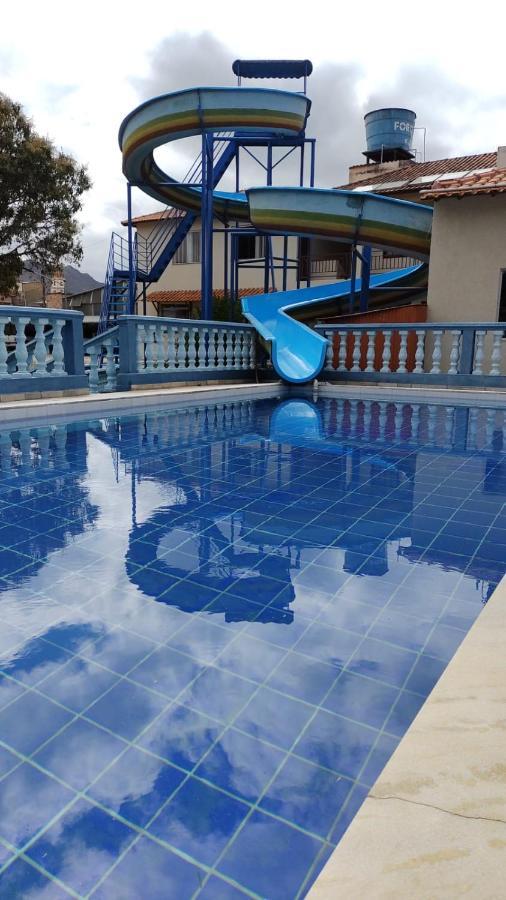 Pousada Clube Santa Cruz Santa Cruz de Minas Exteriör bild