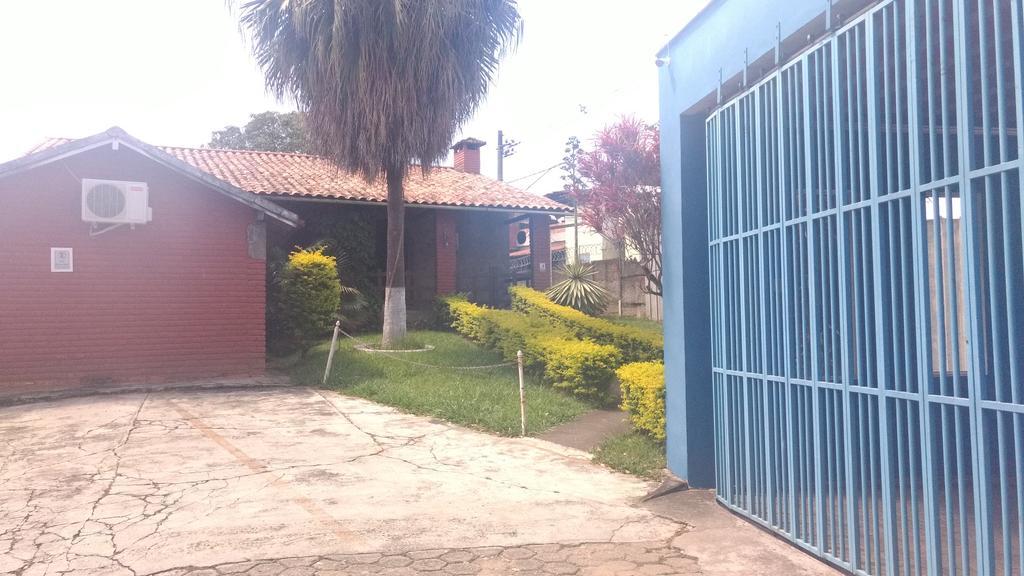 Pousada Clube Santa Cruz Santa Cruz de Minas Exteriör bild